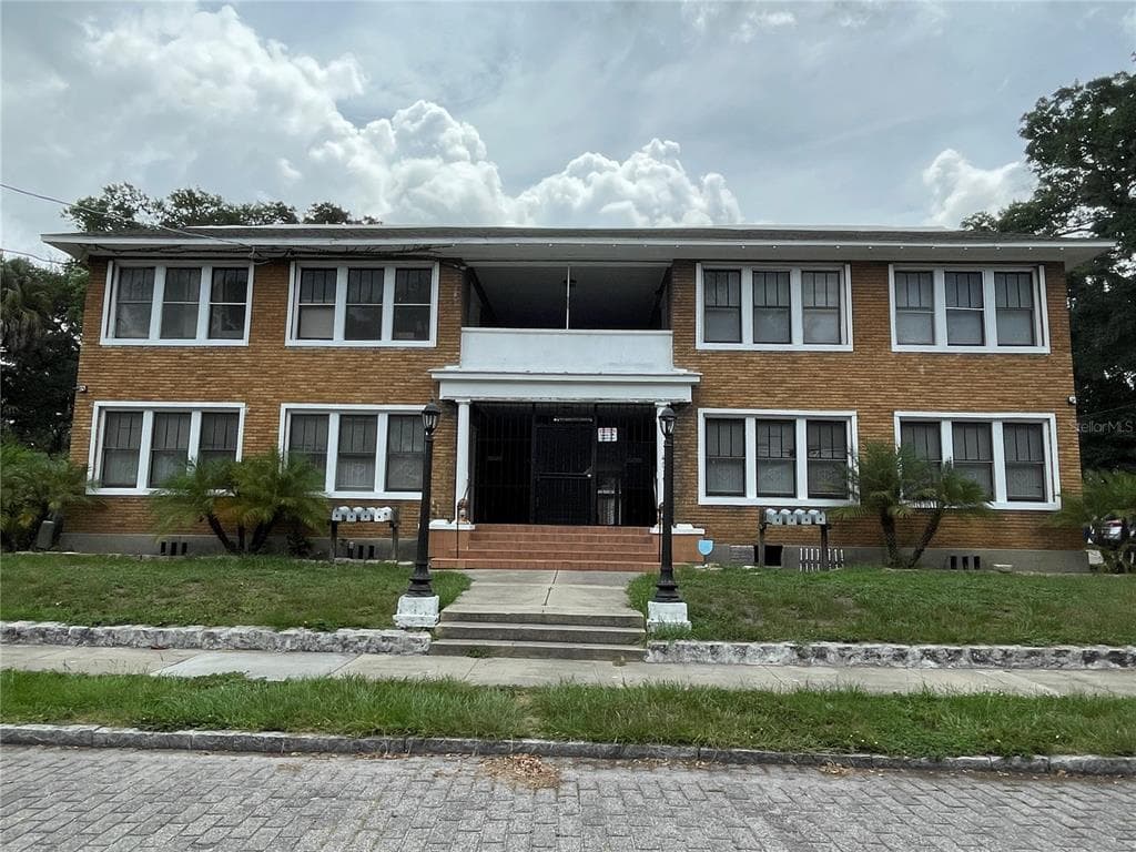 4015 N SEMINOLE AVENUE UNIT 7 TAMPA, FL 33603