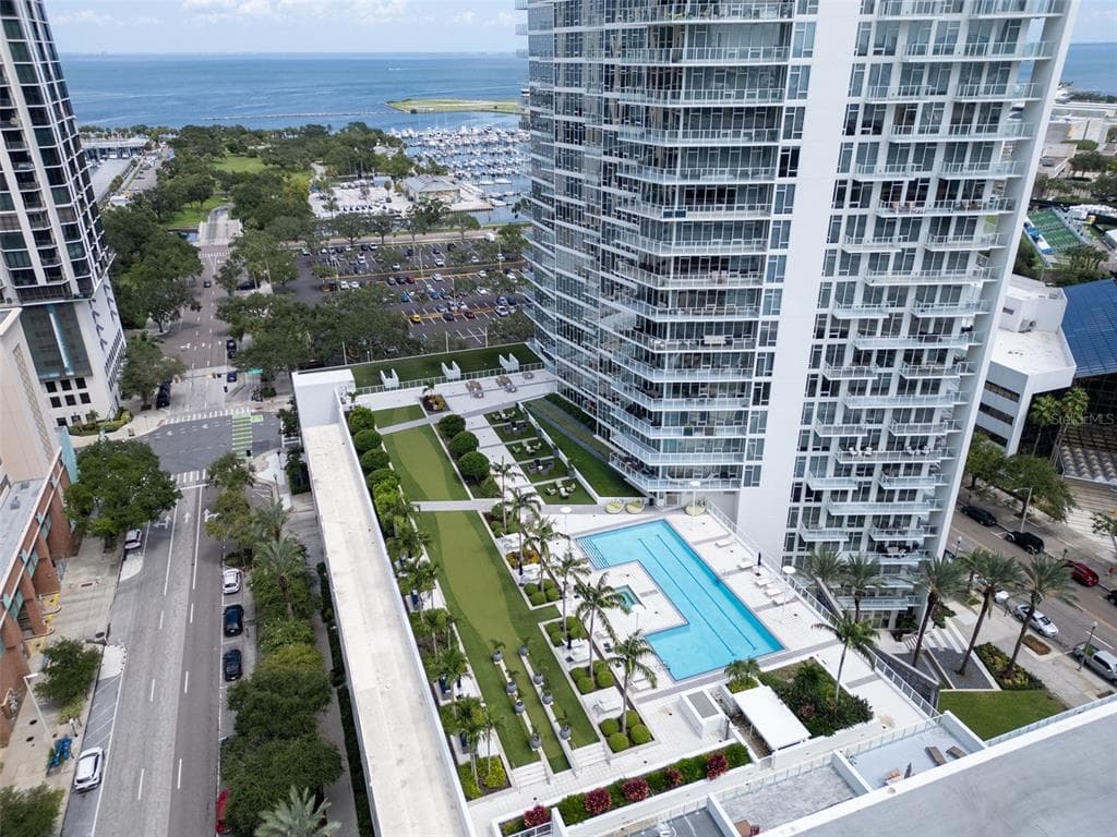 175 1ST STREET S UNIT 905 ST PETERSBURG, FL 33701