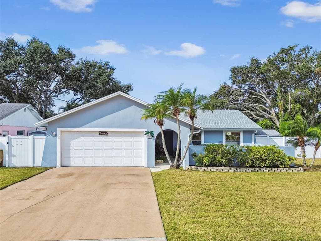 10038 82ND LANE SEMINOLE, FL 33777