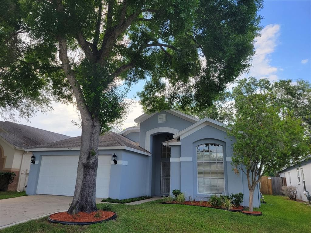 2011 CATTLEMAN DRIVE BRANDON, FL 33511