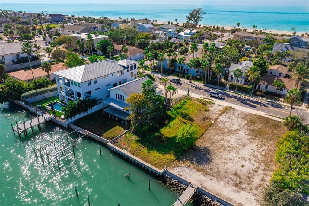1805 PASS-A-GRILLE WAY ST PETE BEACH, FL 33706