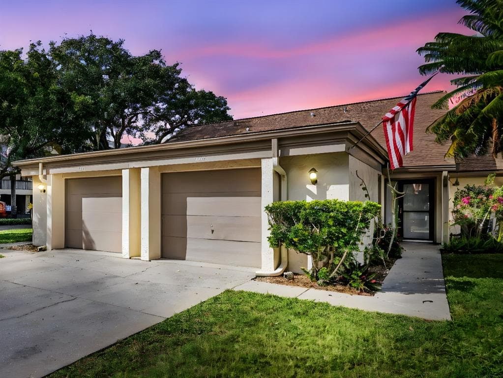 1202 PALM DRIVE TARPON SPRINGS, FL 34689