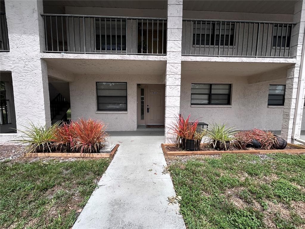 2275 62ND AVENUE N UNIT 101