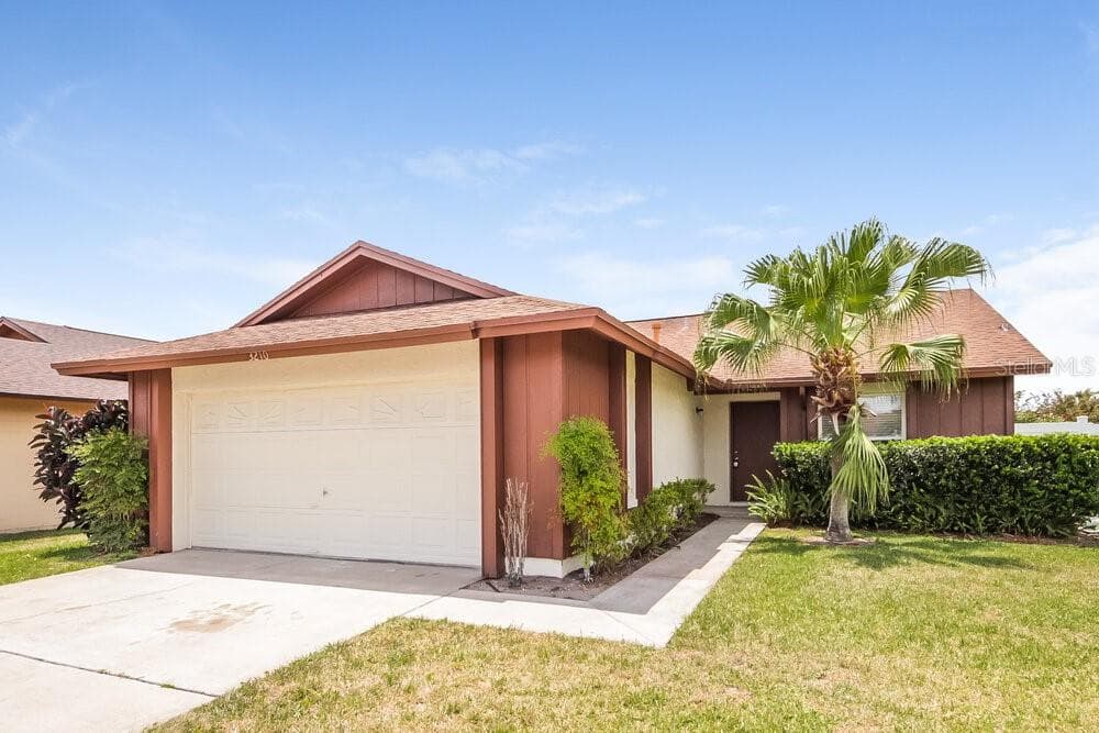 3210 TOMAHAWK DRIVE KISSIMMEE, FL 34746