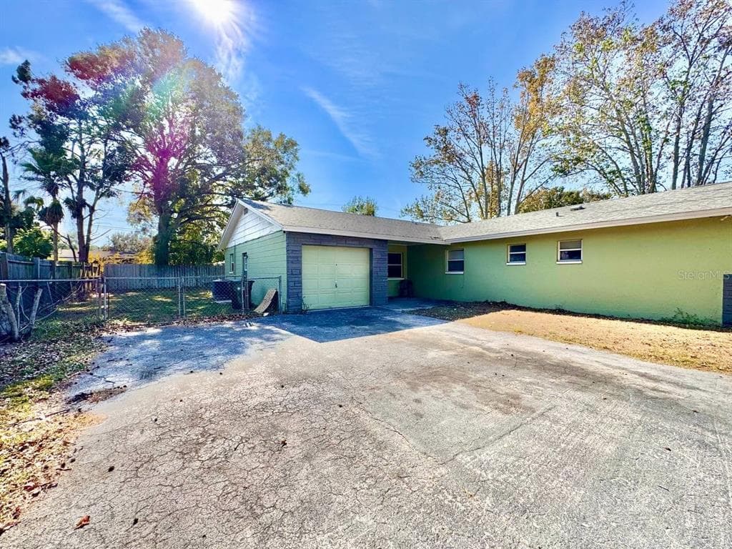3766 138TH AVENUE UNIT B LARGO, FL 33771