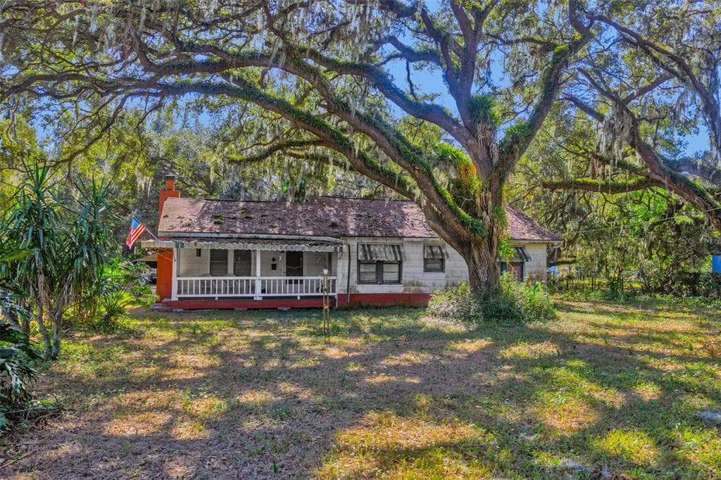 9580 MCINTOSH ROAD DOVER, FL 33527