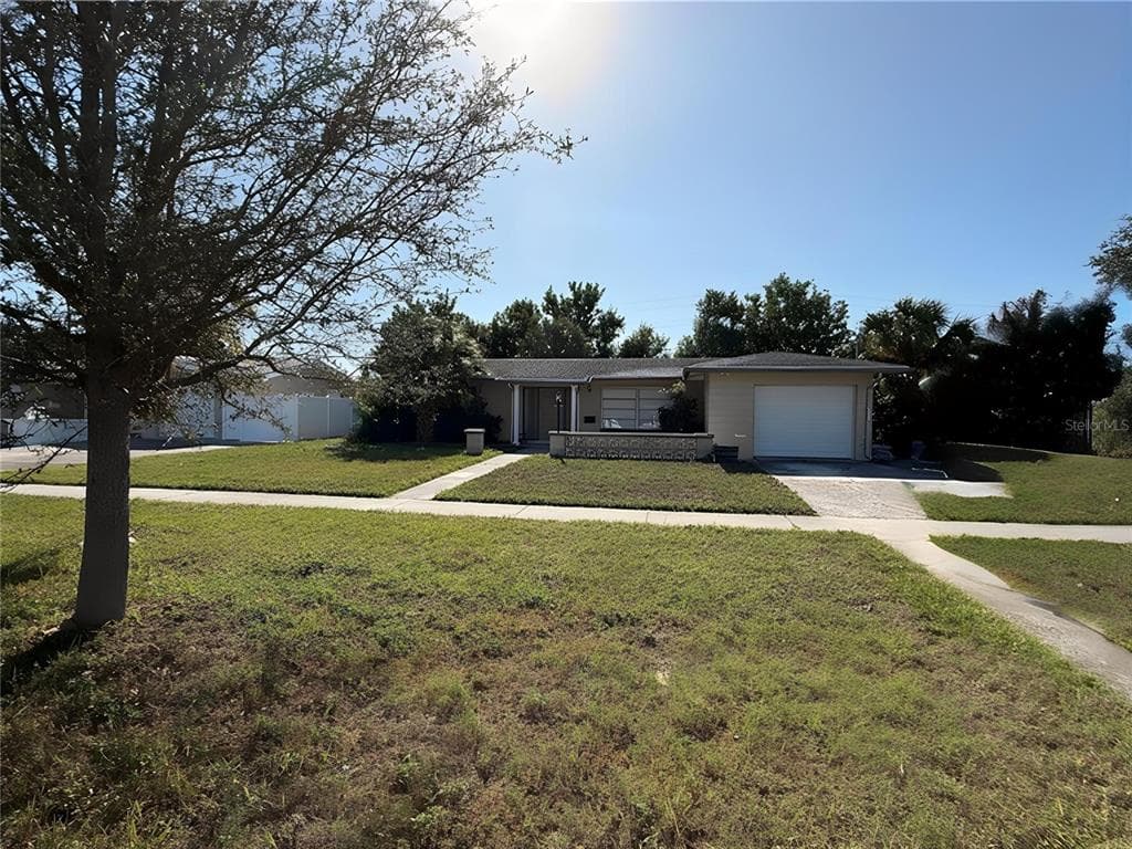 6160 30TH AVENUE N ST PETERSBURG, FL 33710