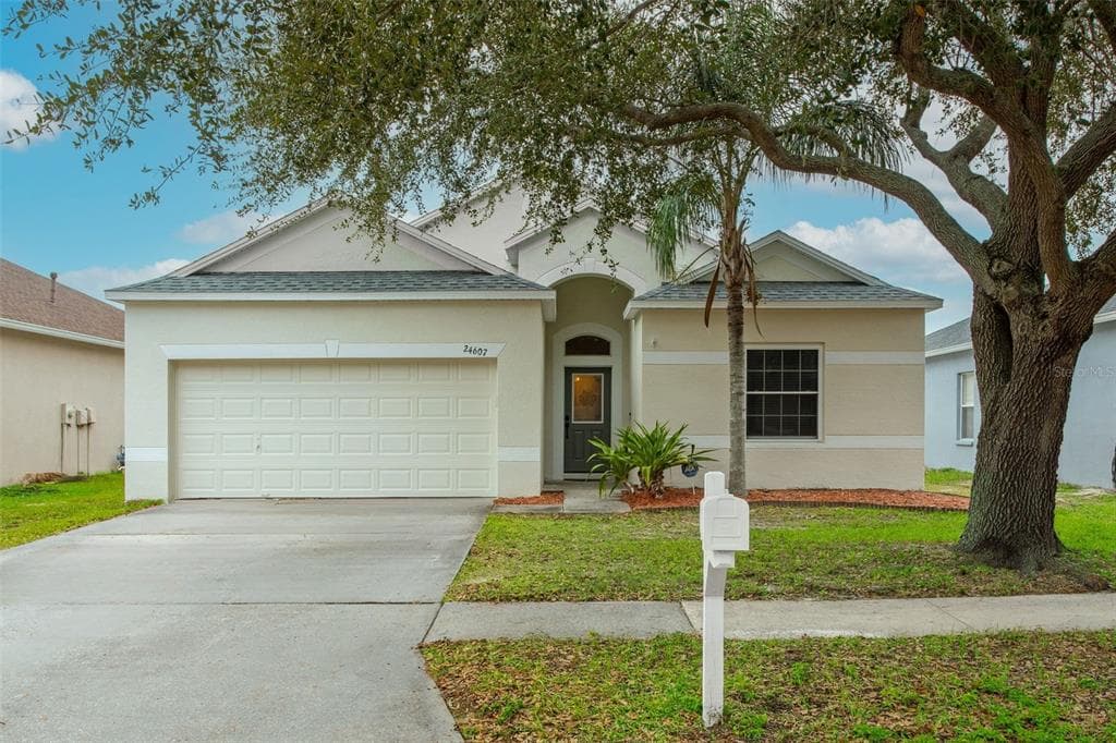 24607 VOLTERRA COURT LUTZ, FL 33559