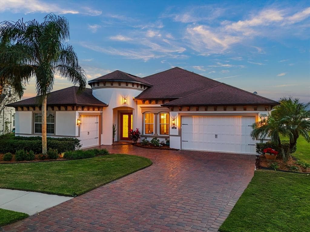 11427 LAKE LUCAYA DRIVE RIVERVIEW, FL 33579