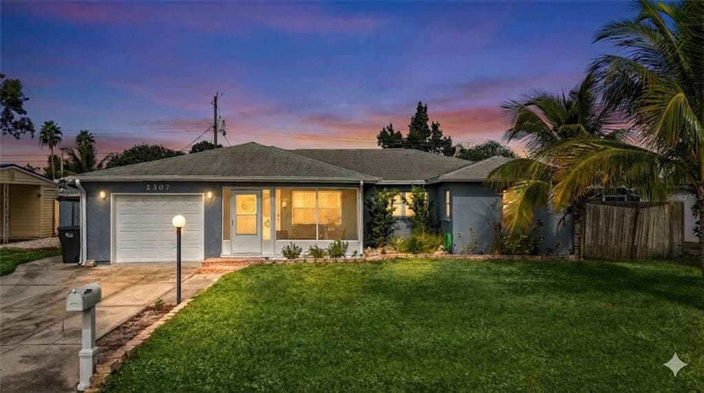 2307 N WELLESLEY DRIVE BRADENTON, FL 34207