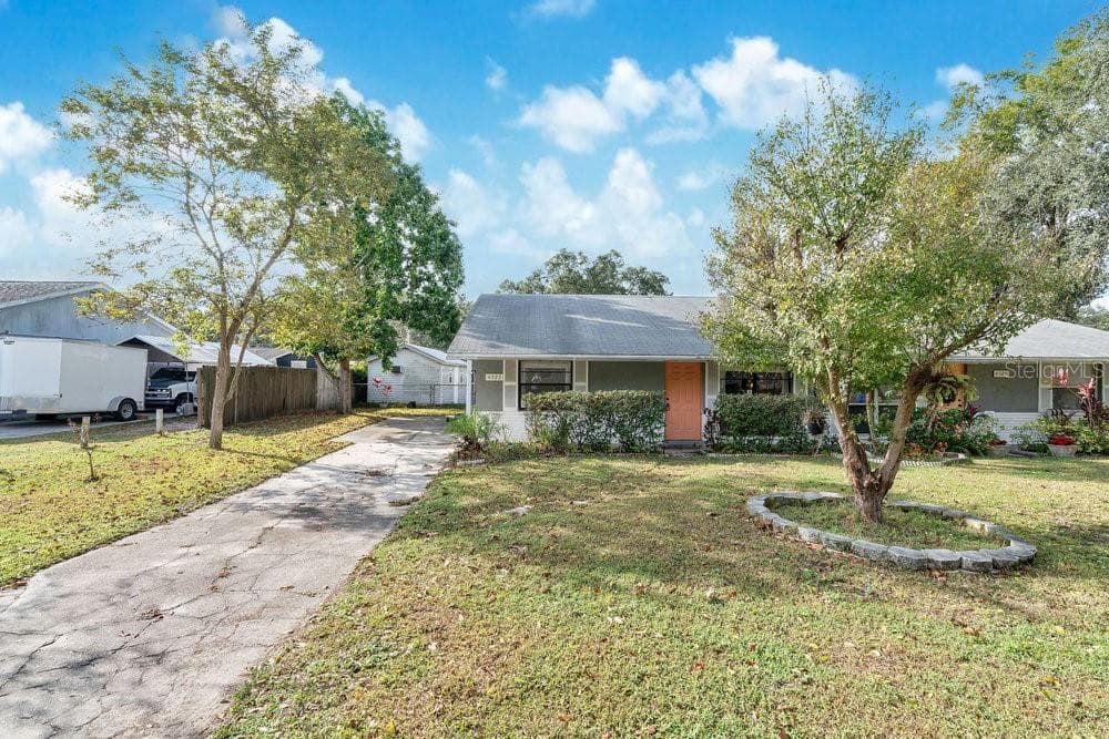 4527 HOLDER COURT LAKELAND, FL 33813