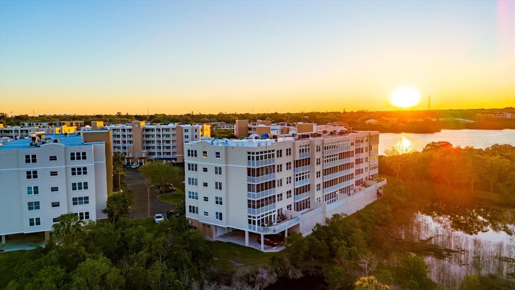 6550 SHORELINE DRIVE UNIT 7105 ST PETERSBURG, FL 33708