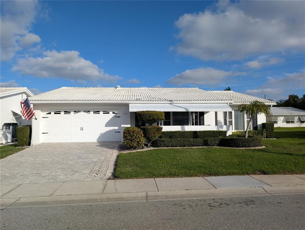 9025 40TH WAY N PINELLAS PARK, FL 33782