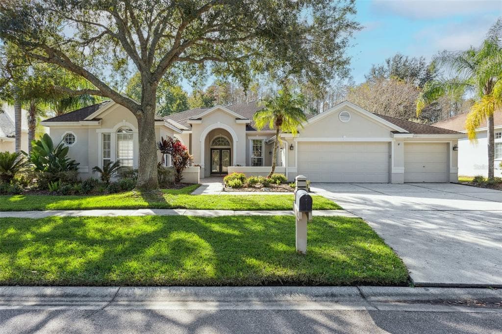 5206 REFLECTIONS BOULEVARD LUTZ, FL 33558