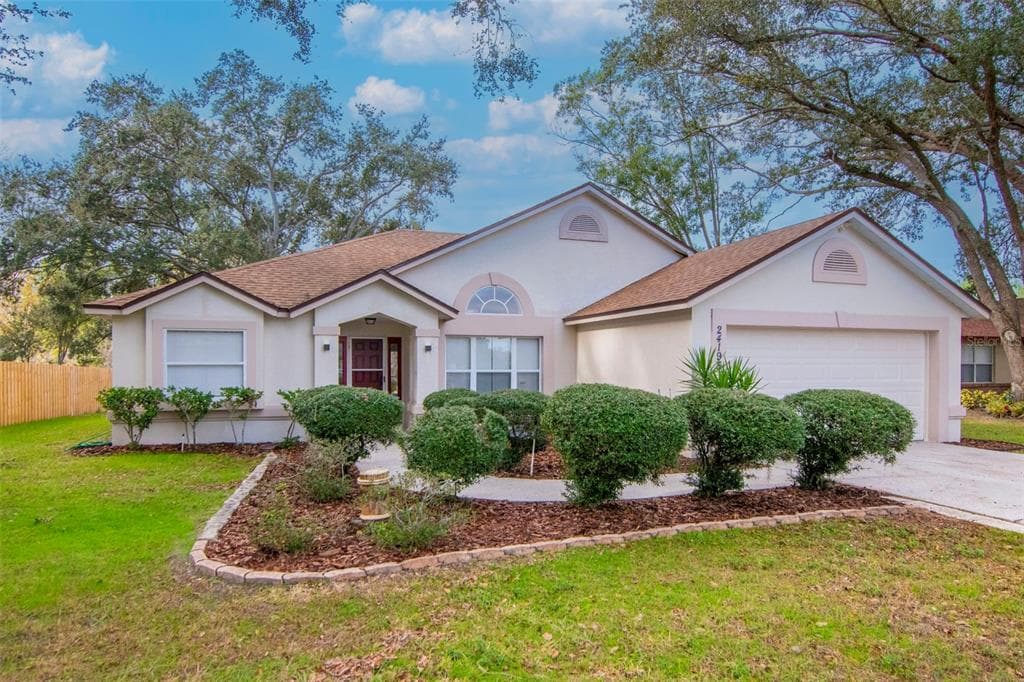 24195 LANDING DRIVE LUTZ, FL 33559