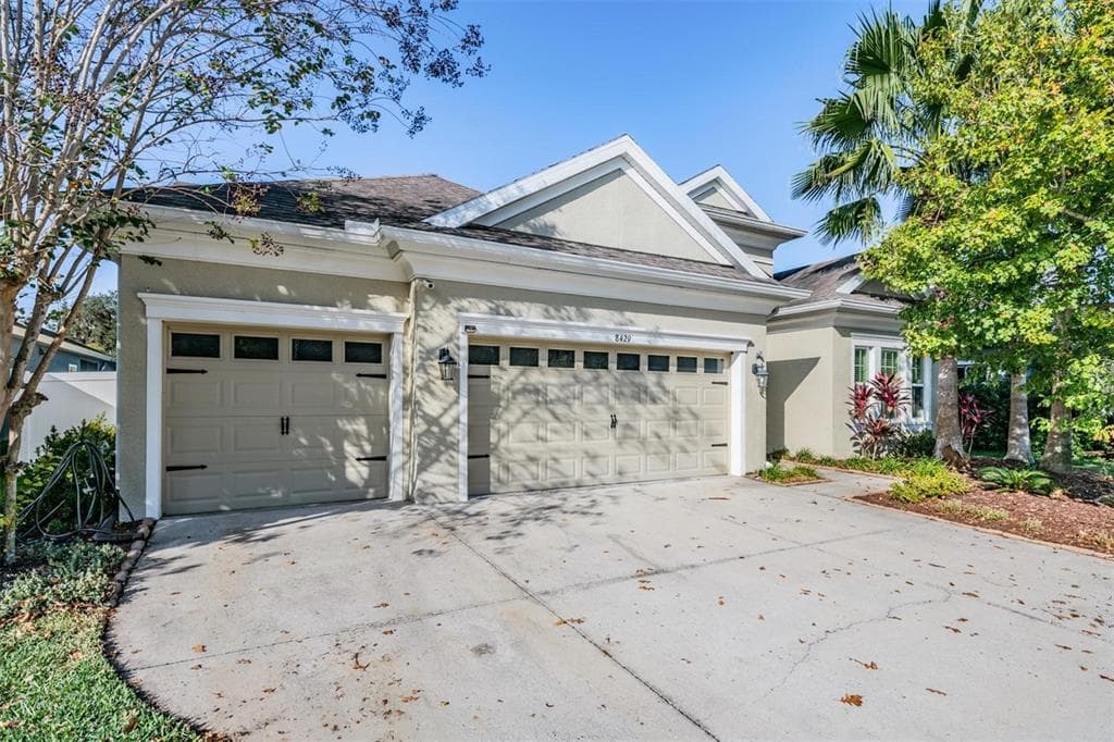 8429 EAGLE BROOK DRIVE LAND O LAKES, FL 34638