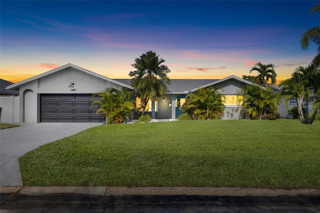 1449 48TH AVENUE NE ST PETERSBURG, FL 33703
