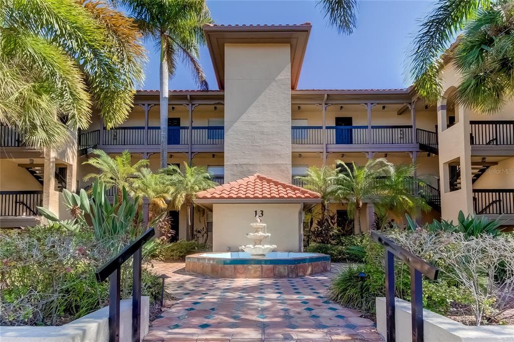 2400 FEATHER SOUND DRIVE UNIT 1334 CLEARWATER, FL 33762