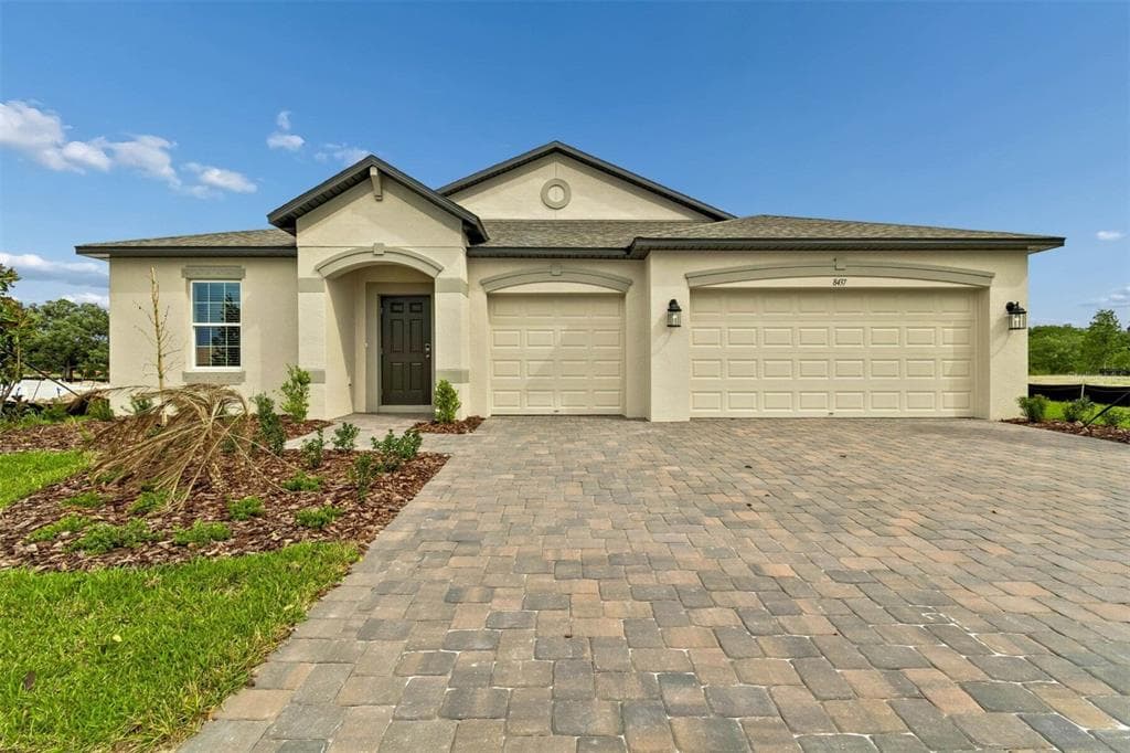 8437 FOX DEN COVE LAKELAND, FL 33810