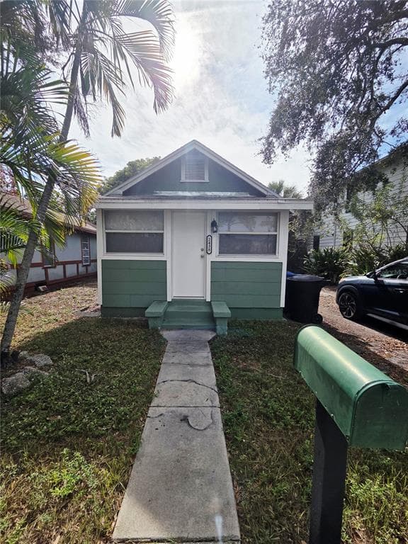2438 9TH AVENUE S ST PETERSBURG, FL 33712