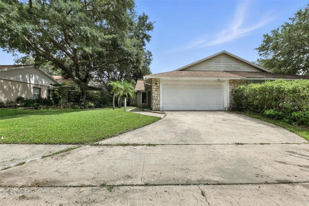 4554 HERITAGE OAK DRIVE ORLANDO, FL 32808