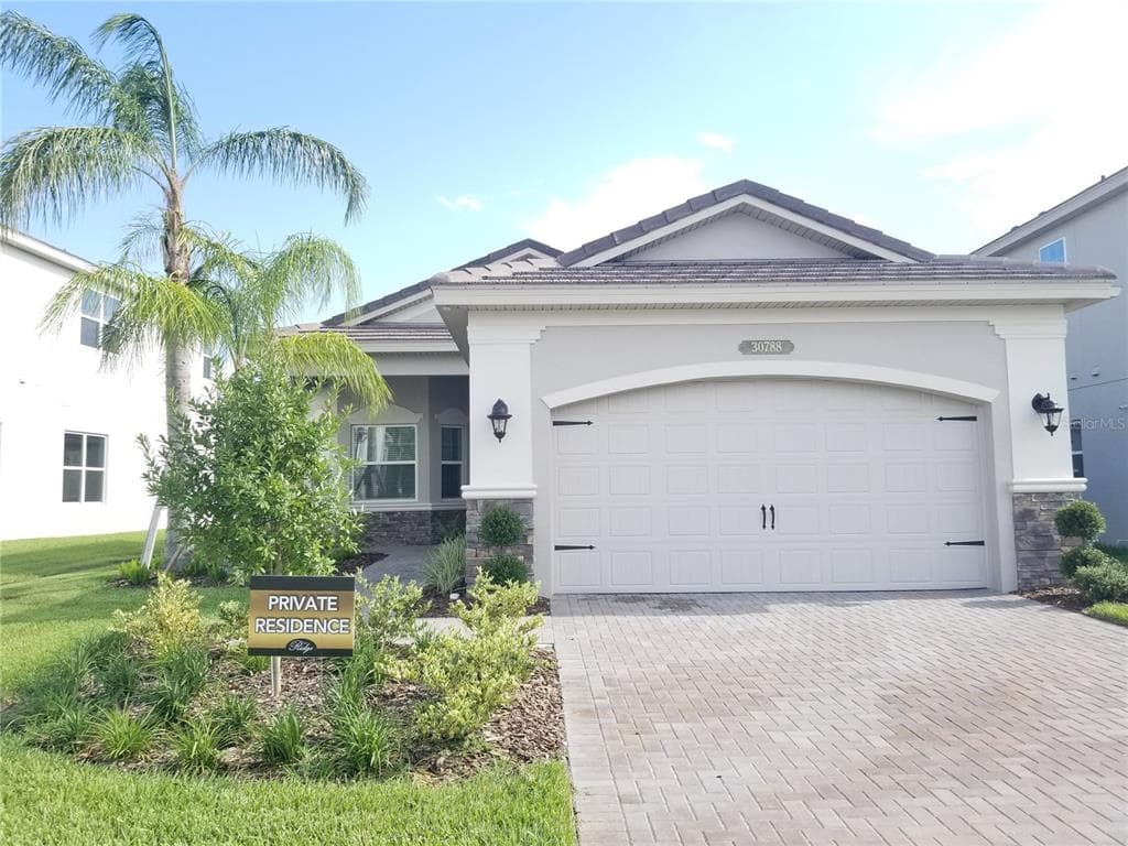 30788 LINDENTREE DRIVE WESLEY CHAPEL, FL 33543