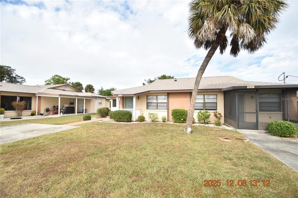 705 2ND AVENUE NW UNIT B RUSKIN, FL 33570