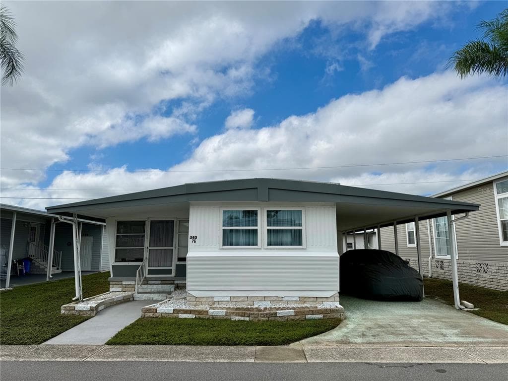 34076 AVOCADO DRIVE N PINELLAS PARK, FL 33781