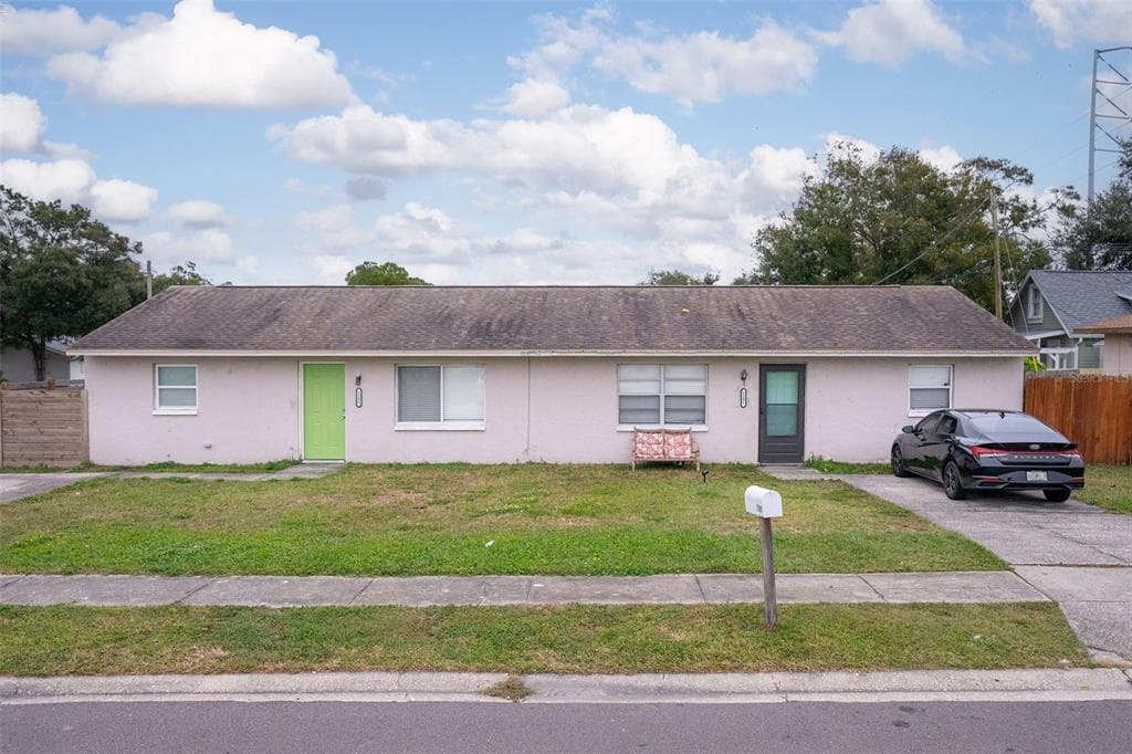 1285 S BETTY LANE CLEARWATER, FL 33756