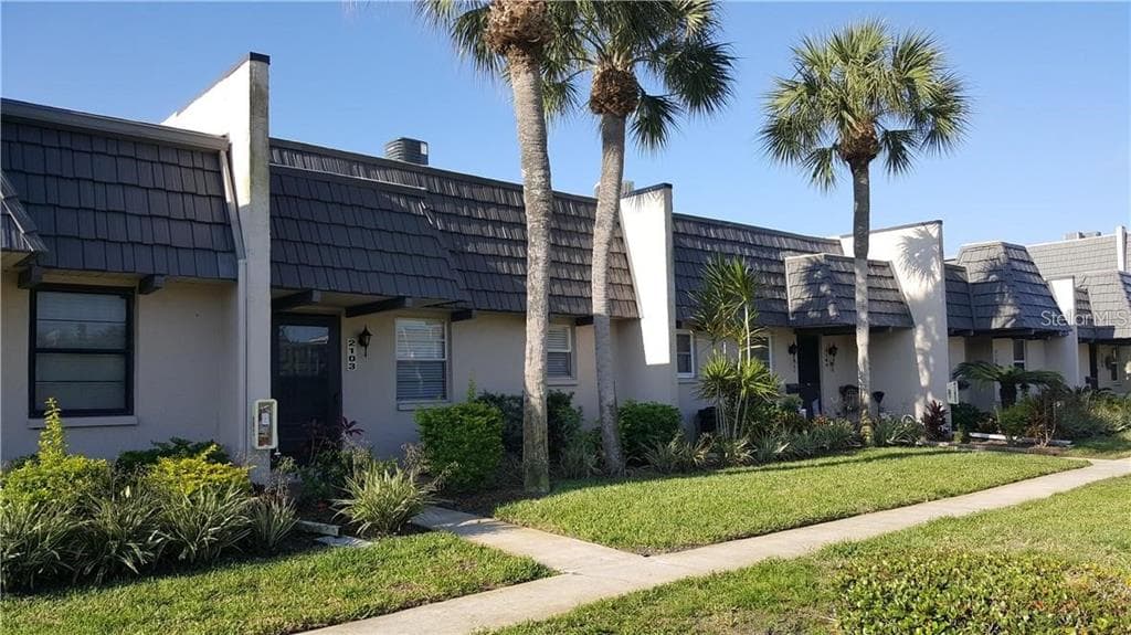 2103 CORDOVA GRN UNIT 2103 SEMINOLE, FL 33777