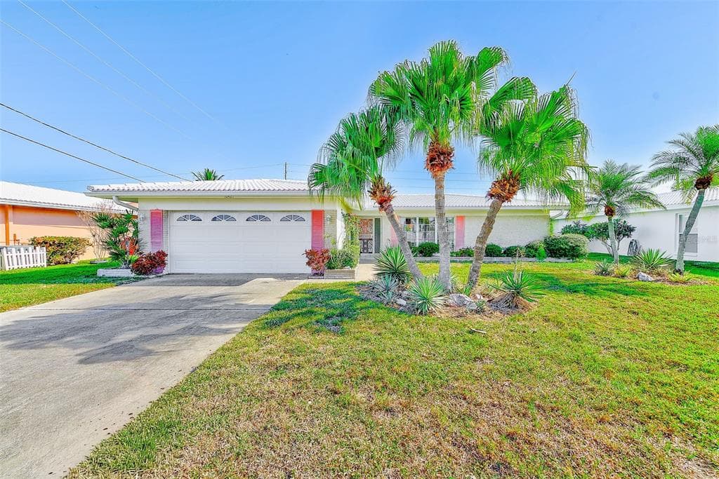 10421 IMPERIAL POINT DRIVE W LARGO, FL 33774