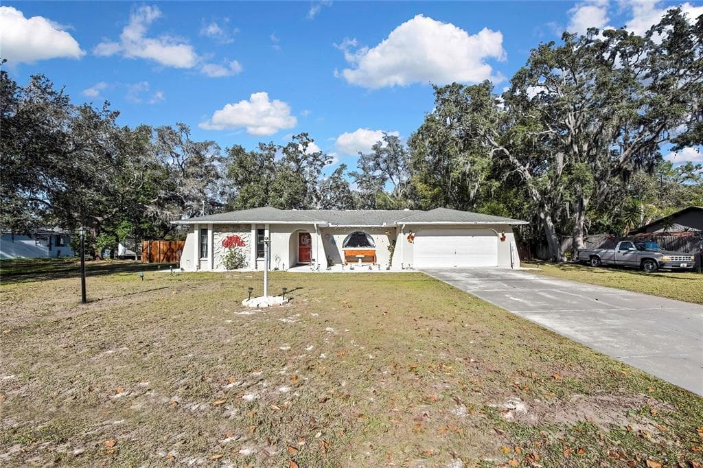 8265 APPLE ORCHARD ROAD SPRING HILL, FL 34606
