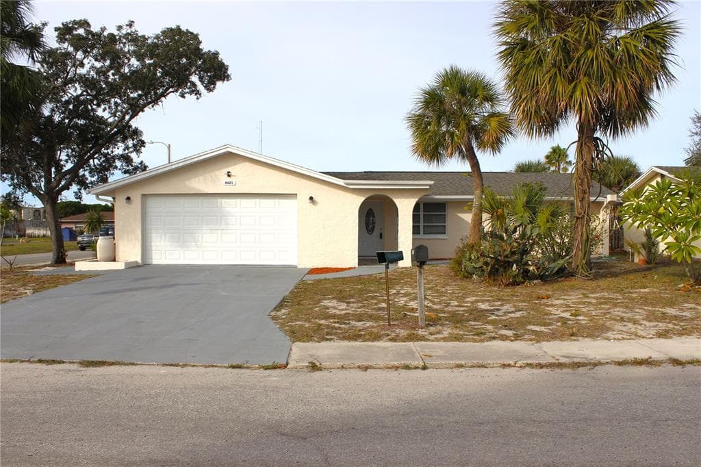 8621 ROBILINA ROAD PORT RICHEY, FL 34668