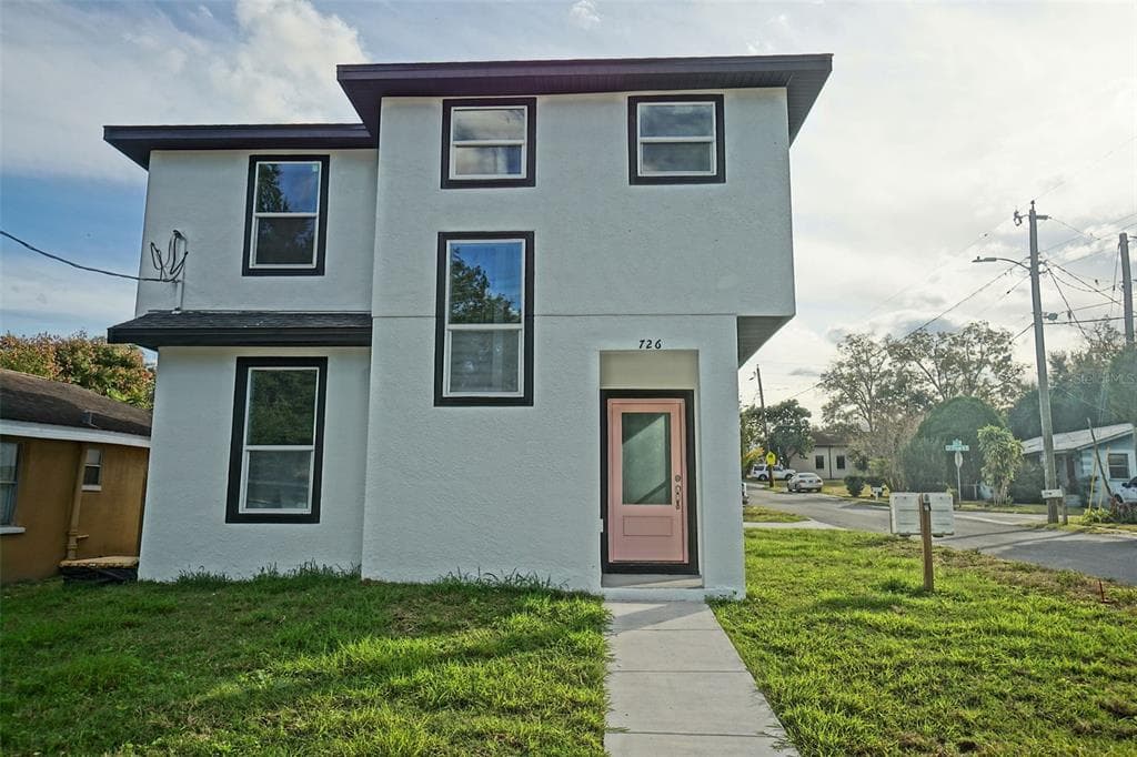 726 W 12TH STREET LAKELAND, FL 33805