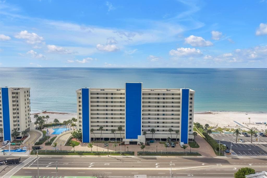 15000 GULF BOULEVARD UNIT 1204 MADEIRA BEACH, FL 33708