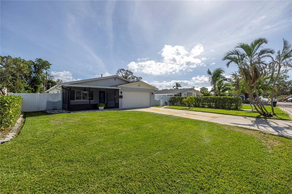 4501 HELENA STREET NE ST PETERSBURG, FL 33703