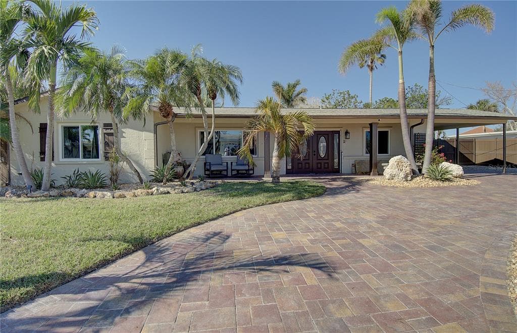 707 PRUITT DRIVE MADEIRA BEACH, FL 33708