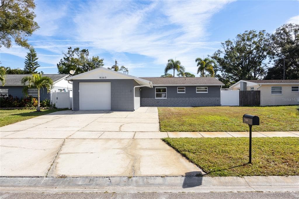 9203 51ST STREET N PINELLAS PARK, FL 33782