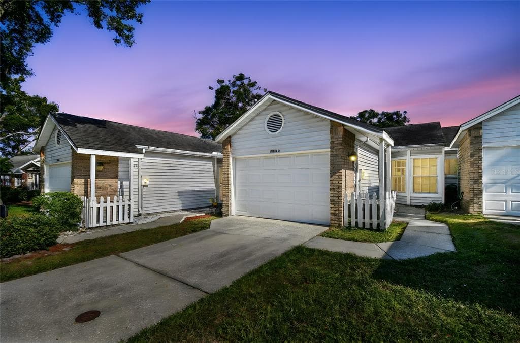 3088 GROVEWOOD BOULEVARD UNIT B PALM HARBOR, FL 34683