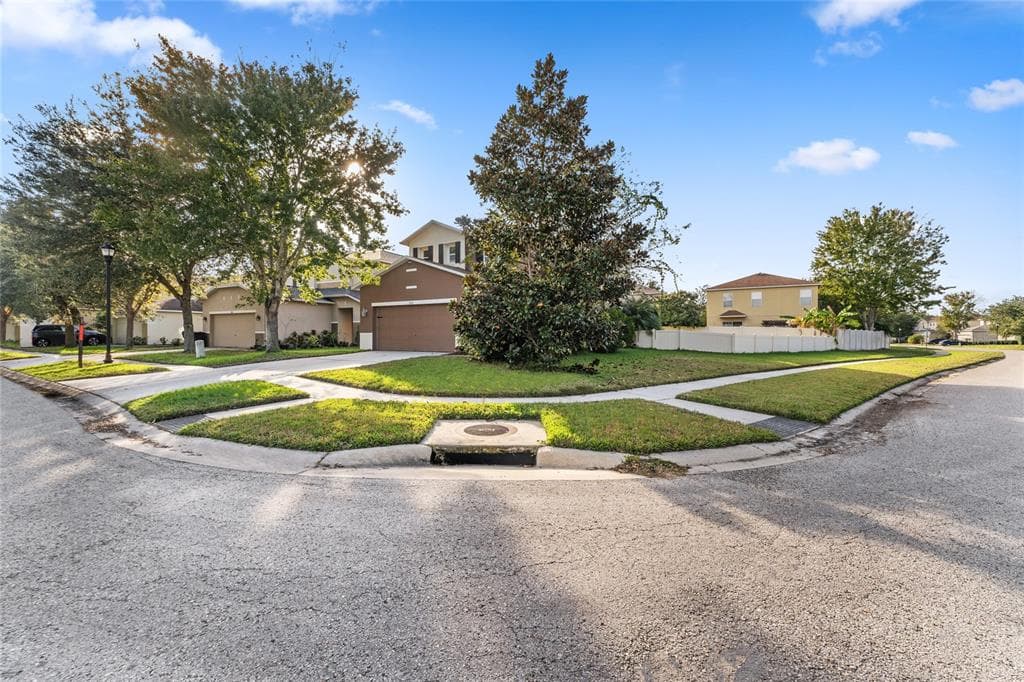 9135 MIRAH WIND PLACE LAND O LAKES, FL 34638