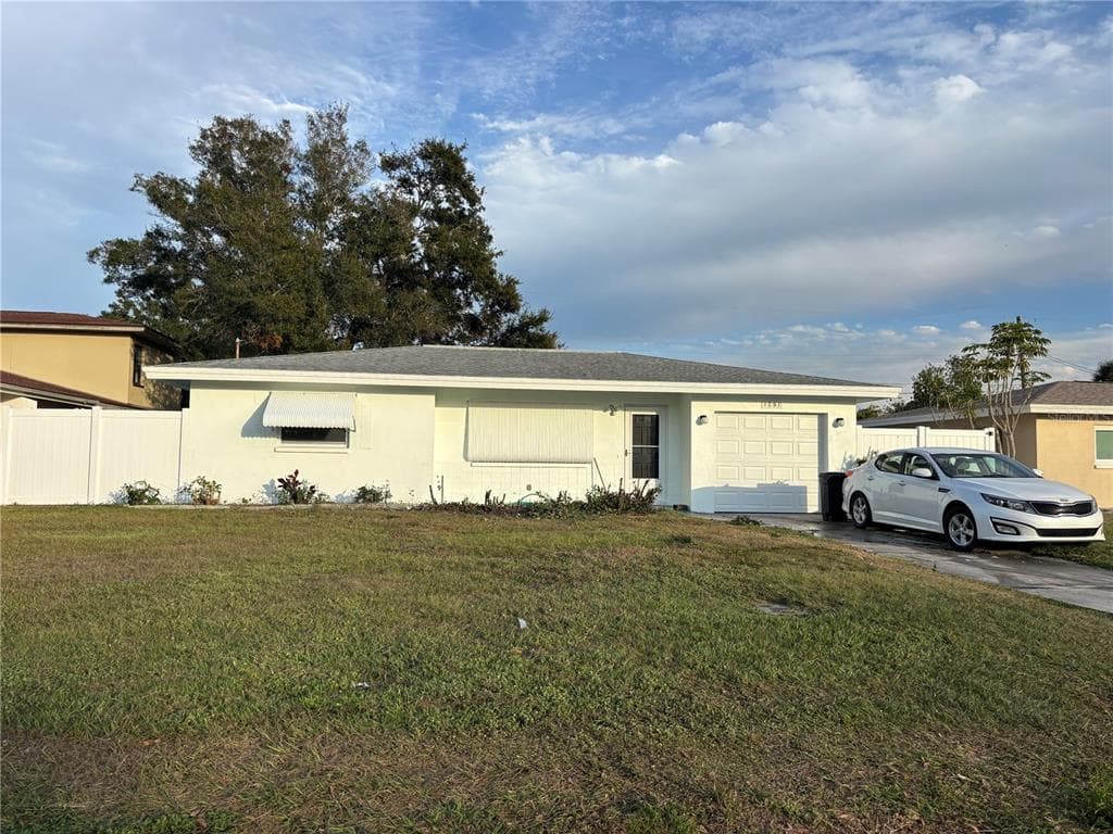 1751 SUFFOLK DRIVE CLEARWATER, FL 33756