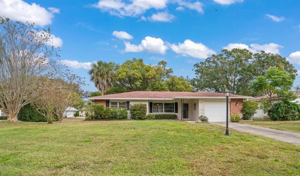 2042 FAIR OAK DRIVE CLEARWATER, FL 33763