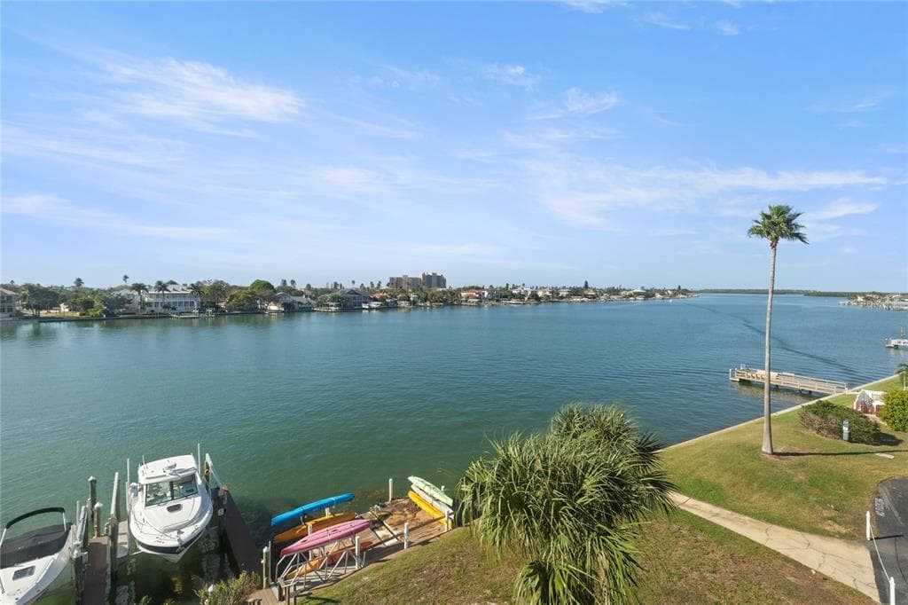 736 ISLAND WAY UNIT 406 CLEARWATER, FL 33767
