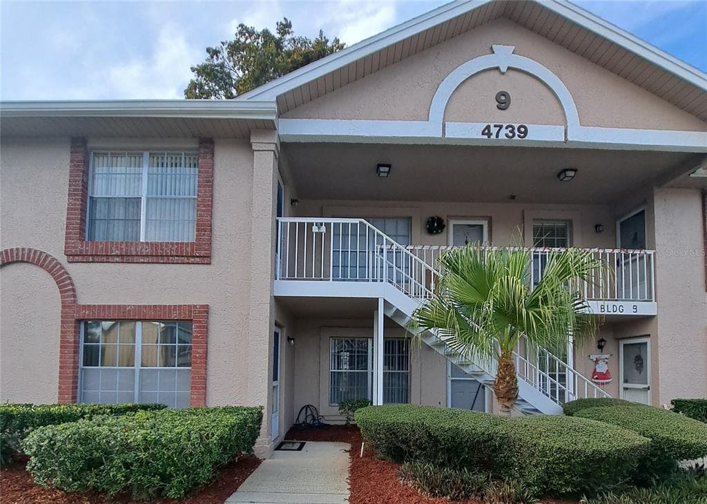 4739 MYRTLE OAK DRIVE UNIT 21 NEW PORT RICHEY, FL 34653
