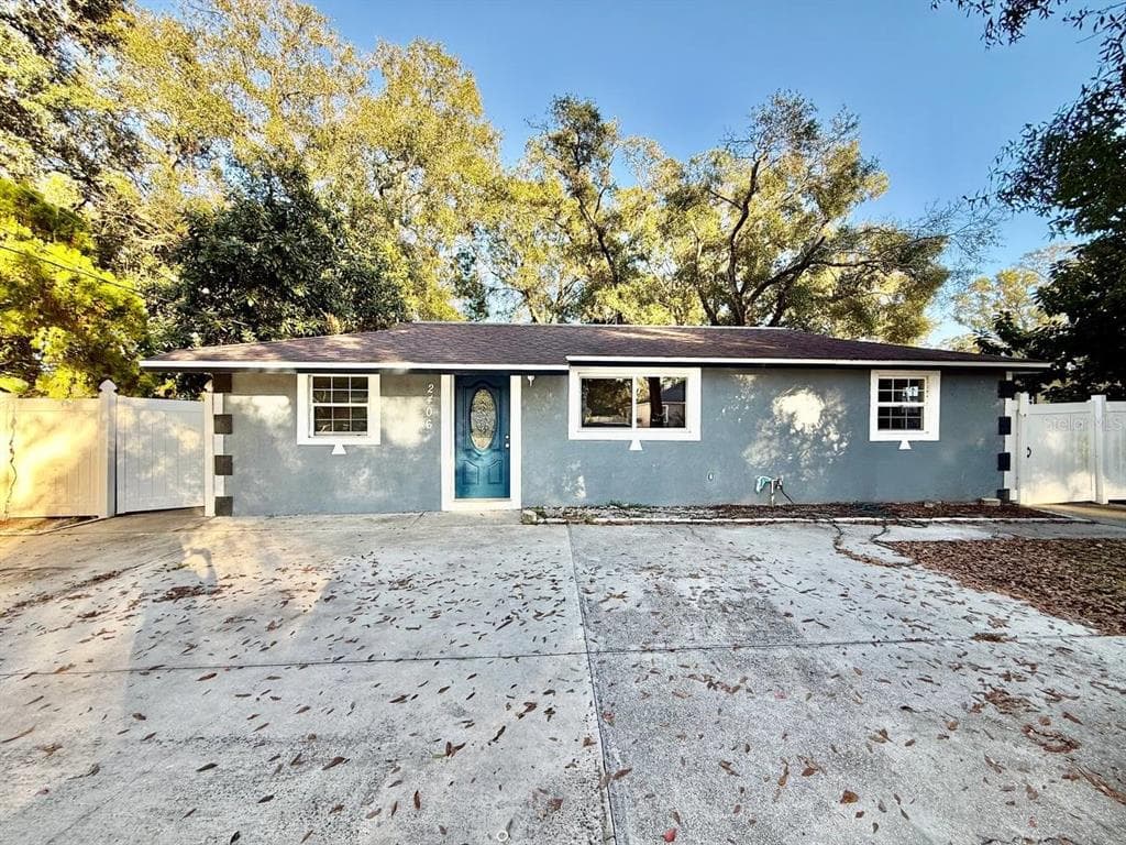 2406 S 69TH STREET TAMPA, FL 33619