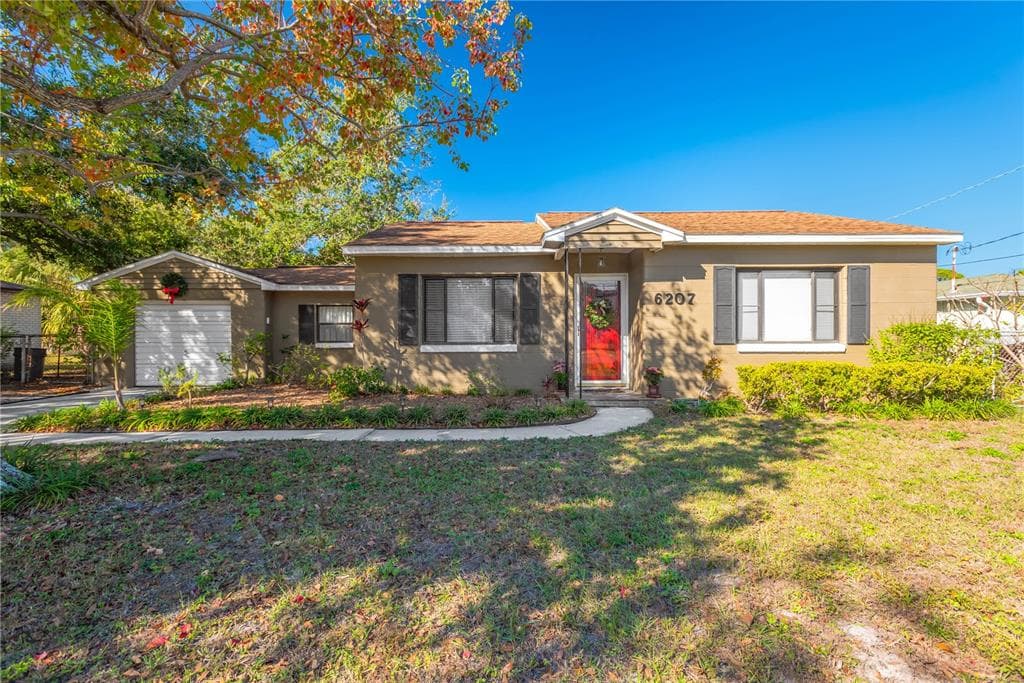 6207 S KELLY ROAD TAMPA, FL 33611