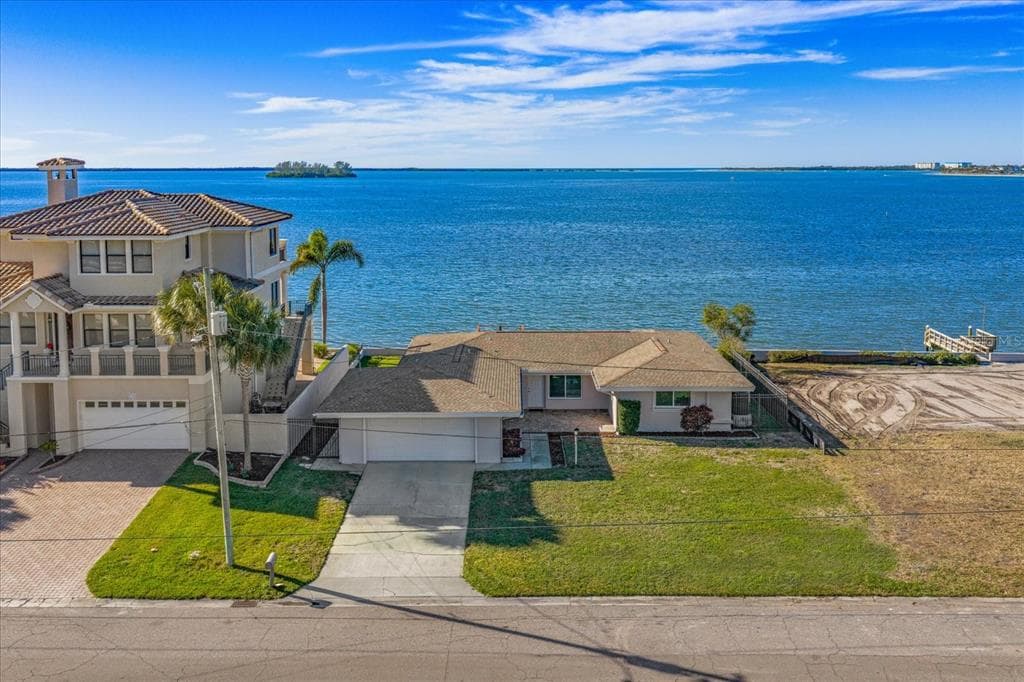 2234 HARBOR VIEW DRIVE DUNEDIN, FL 34698