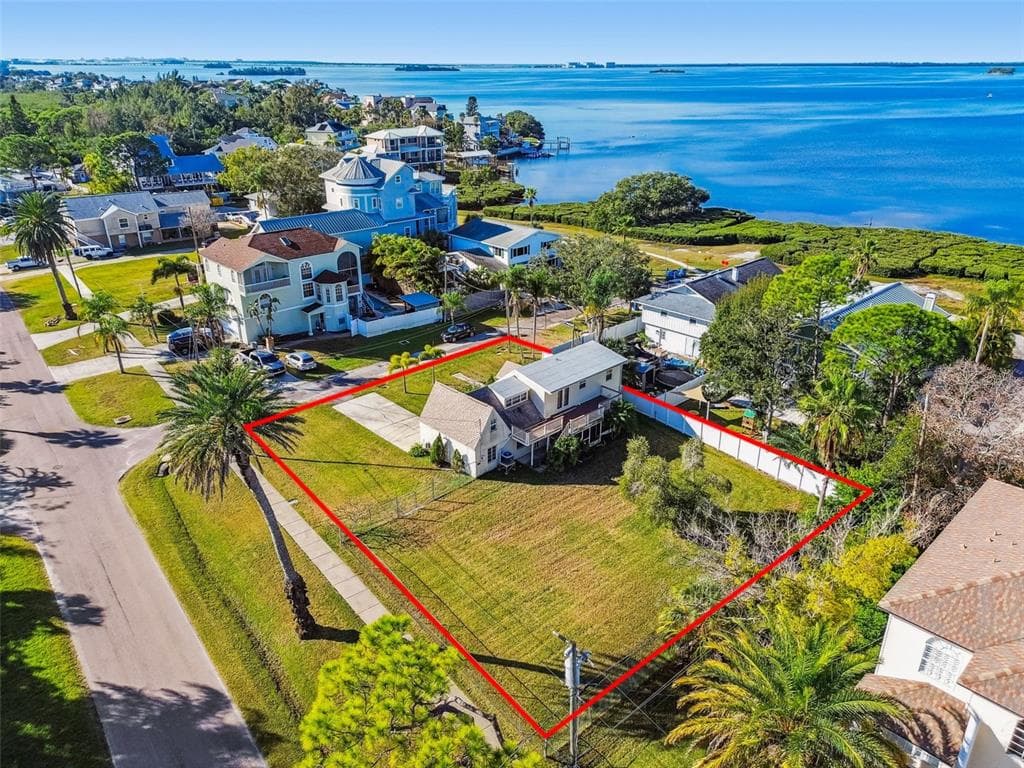 600 TENNESSEE AVENUE CRYSTAL BEACH, FL 34681