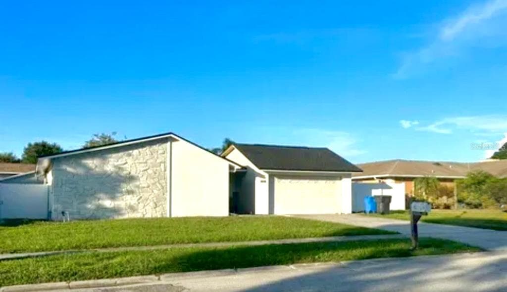 8503 WOODBRIDGE BOULEVARD TAMPA, FL 33615