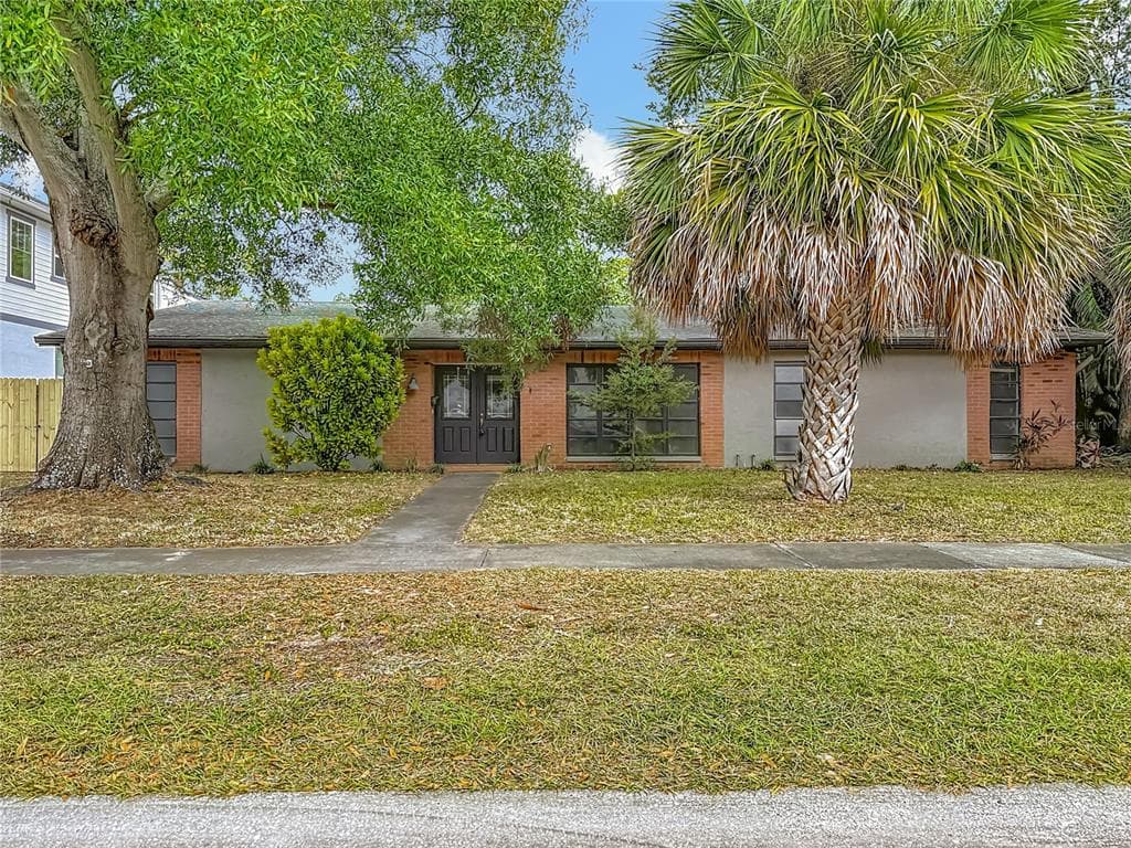 745 48TH AVENUE N ST PETERSBURG, FL 33703